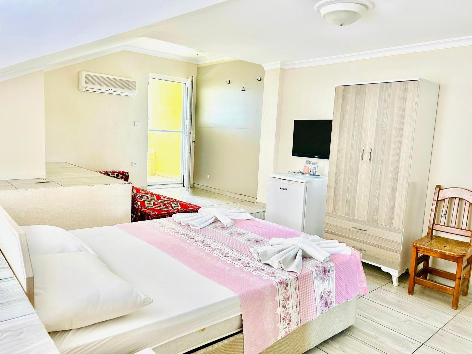 Karaca Apart Hotel Dalyan Exterior foto